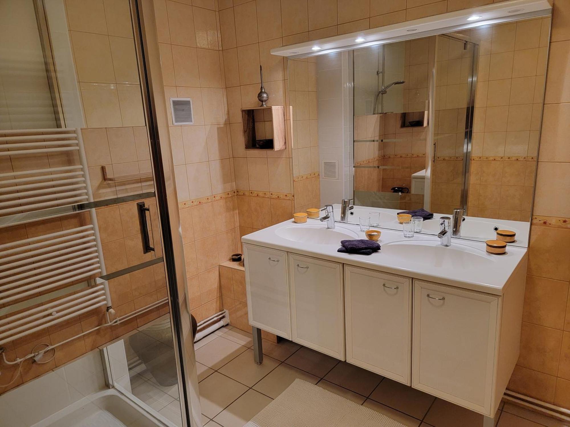 Domaine Bassy Hotel Saint-Gengoux-de-Scisse Luaran gambar