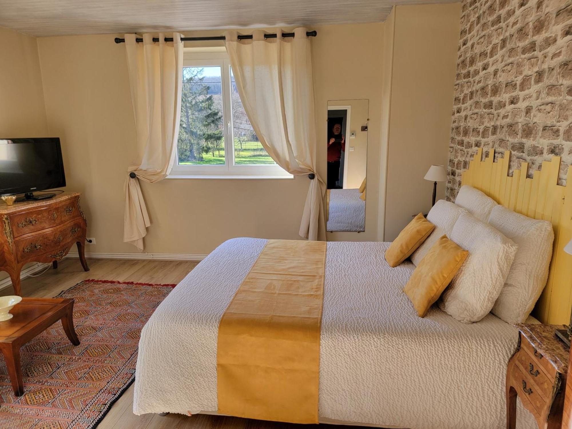 Domaine Bassy Hotel Saint-Gengoux-de-Scisse Luaran gambar
